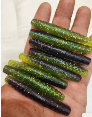 2.7" Ned Worms Laminated Black Bass Color Limited Run (8 pack)