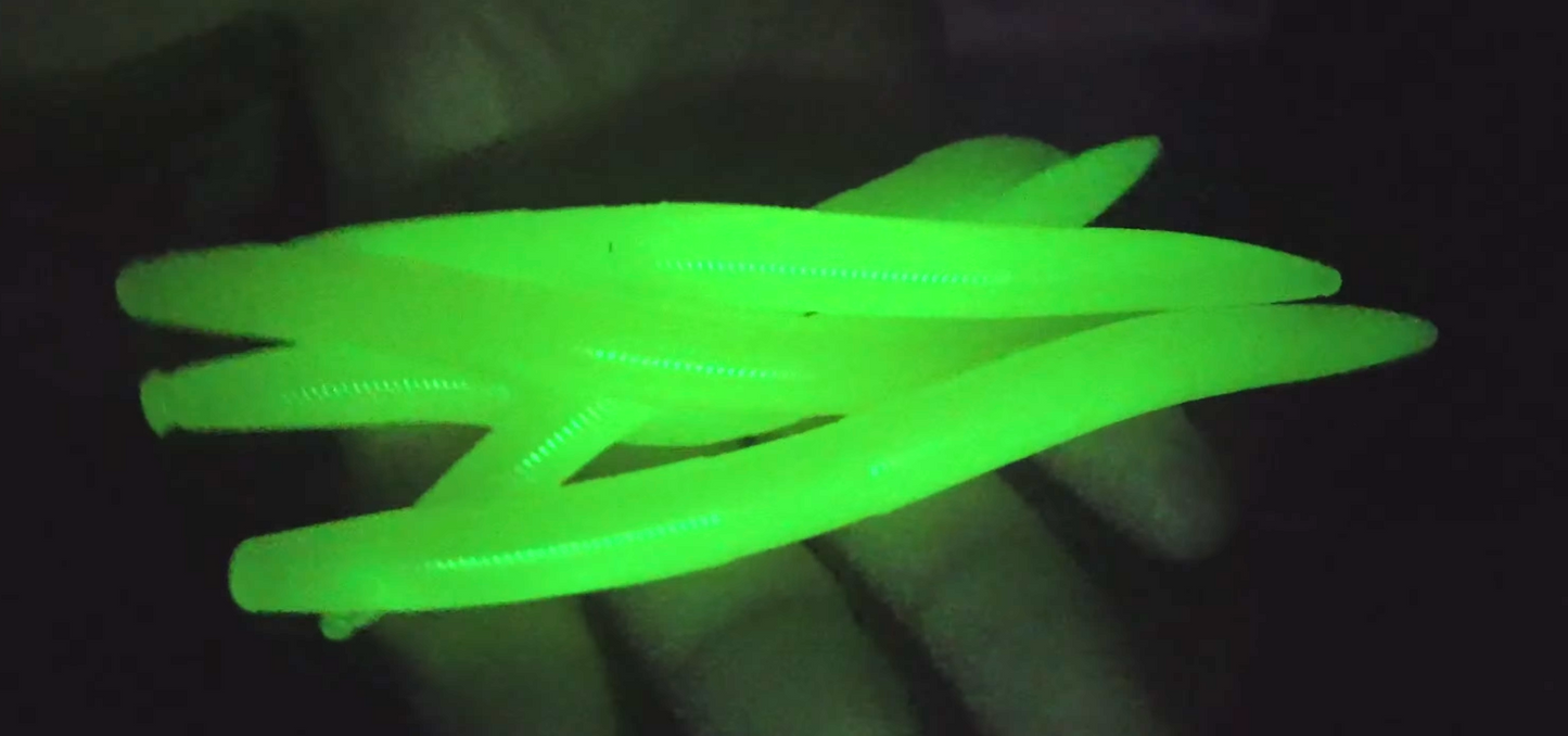 Gusanos de palo de 5" que brillan en la oscuridad (paquete de 5)